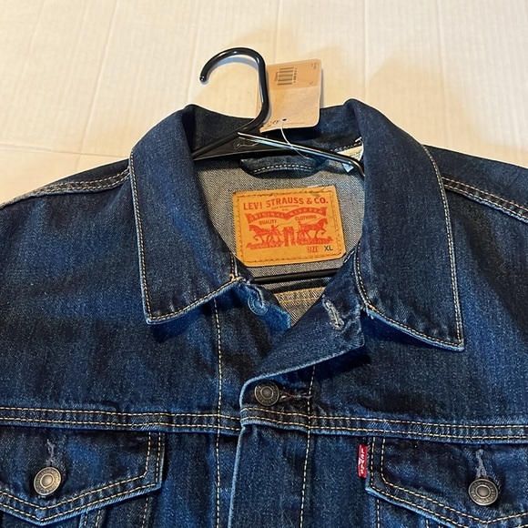 Levi's Dark Blue Denim Jacket - Picture 9 of 16